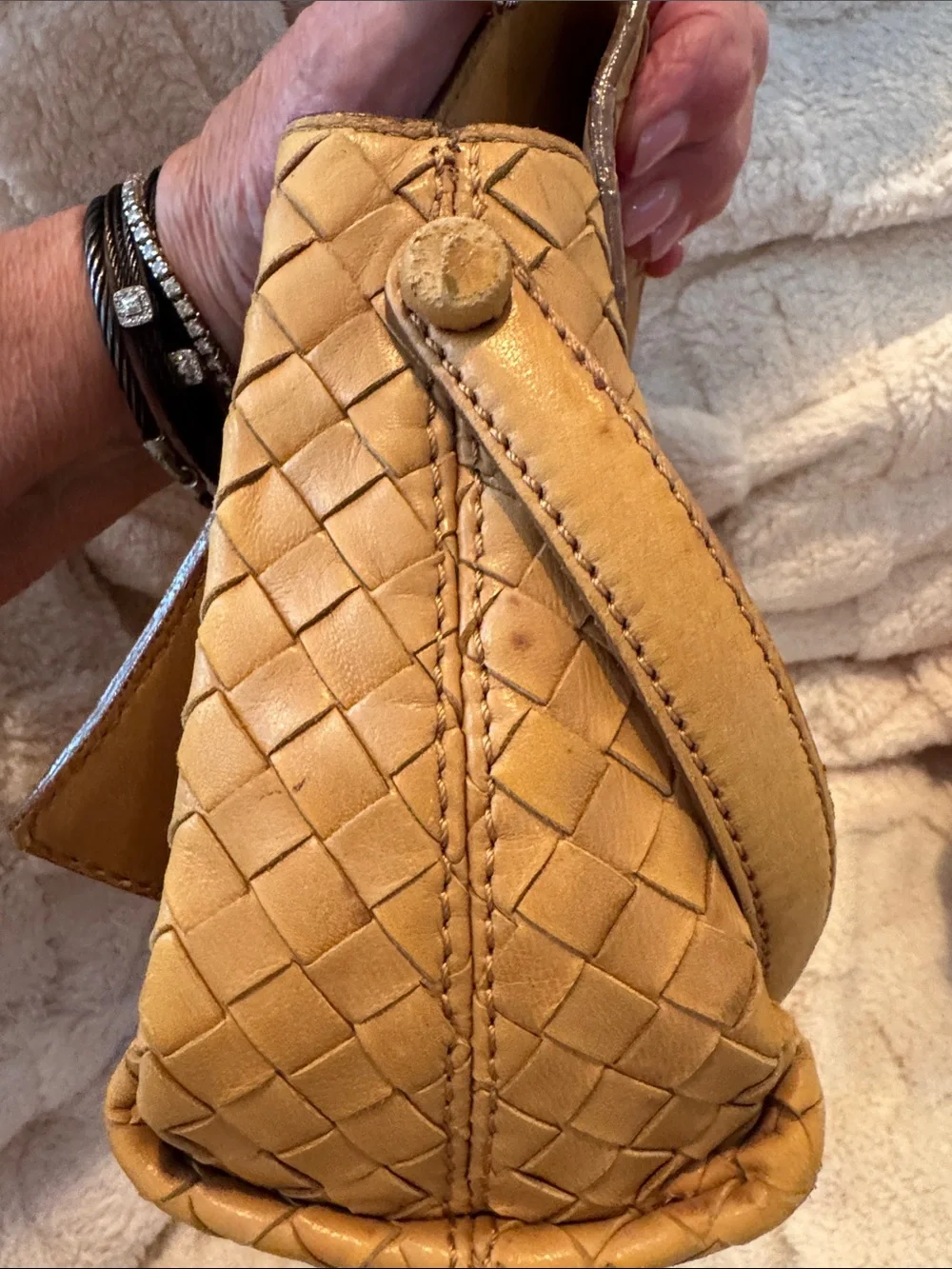 Bottega Veneta Woven Handbag in Cognac Brown